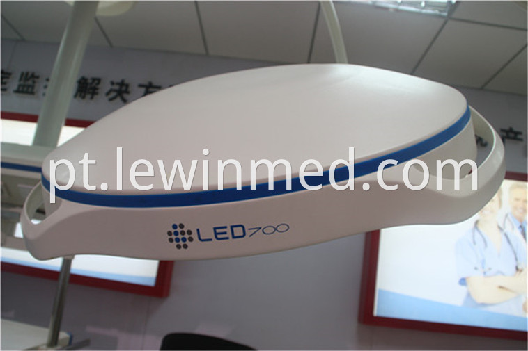 led operation light (31)